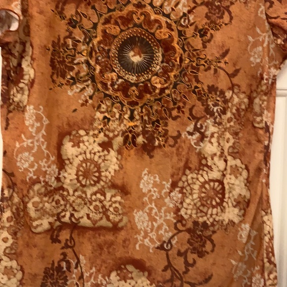 😍 2/$29 TeeCo really pretty thin top L - Picture 4 of 11